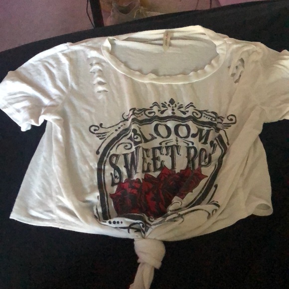 Crop top - Picture 1 of 1